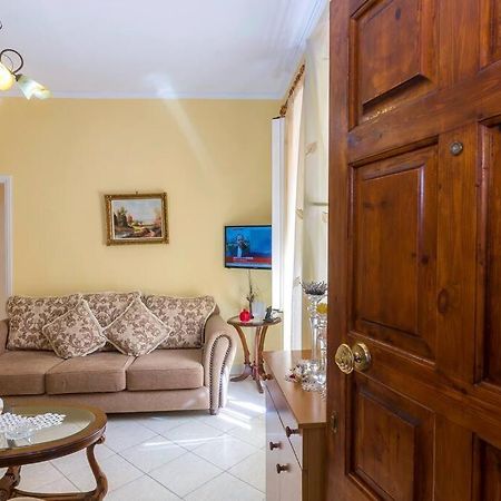 Ria'S Apartment In Corfu Town المظهر الخارجي الصورة