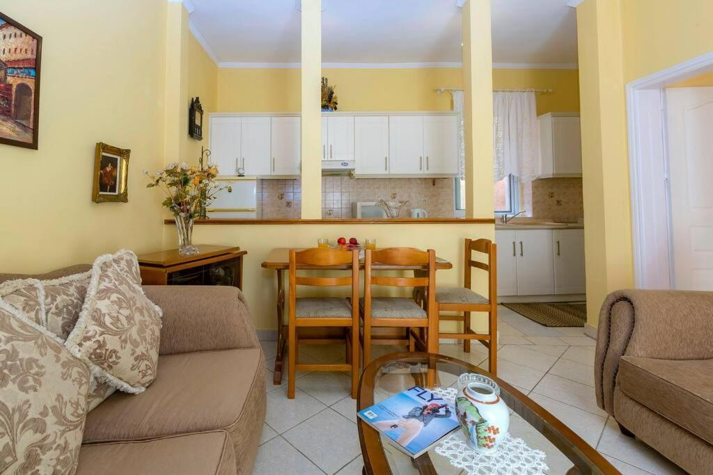 Ria'S Apartment In Corfu Town المظهر الخارجي الصورة
